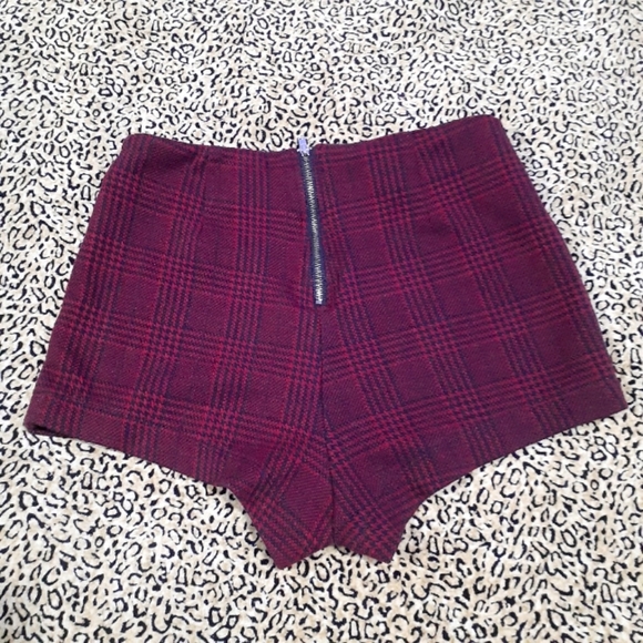 💥3/$25💥Plaid and Houndstooth High Waisted Shorts XS - Picture 2 of 5